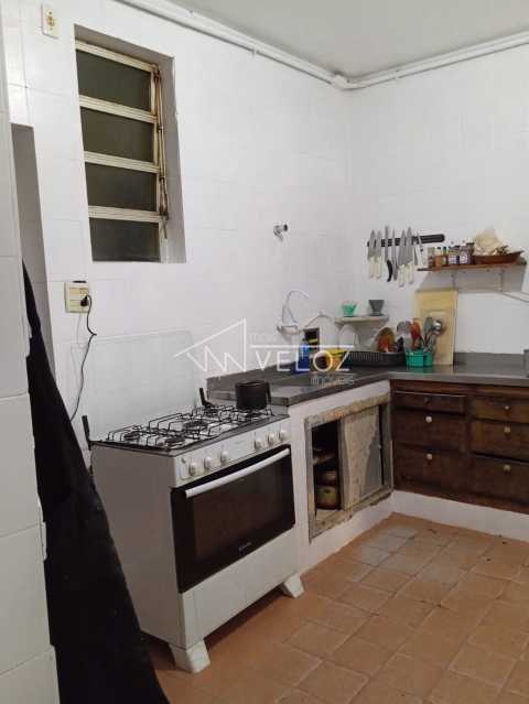 Casa de Vila à venda com 5 quartos, 200m² - Foto 10