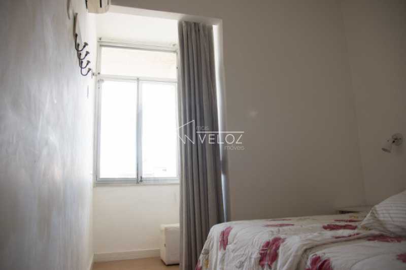 Apartamento à venda com 2 quartos, 70m² - Foto 4