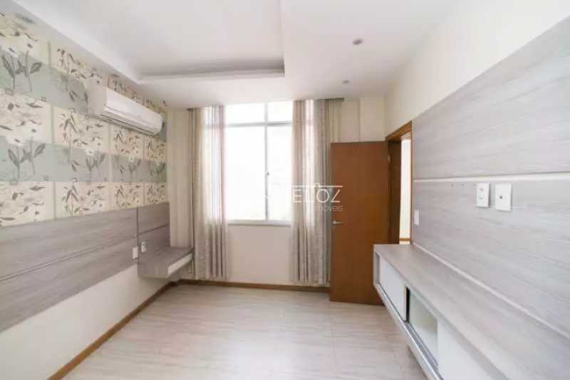 Apartamento à venda com 2 quartos, 65m² - Foto 7