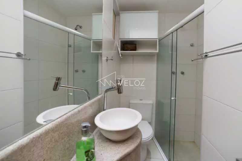 Apartamento à venda com 2 quartos, 65m² - Foto 15