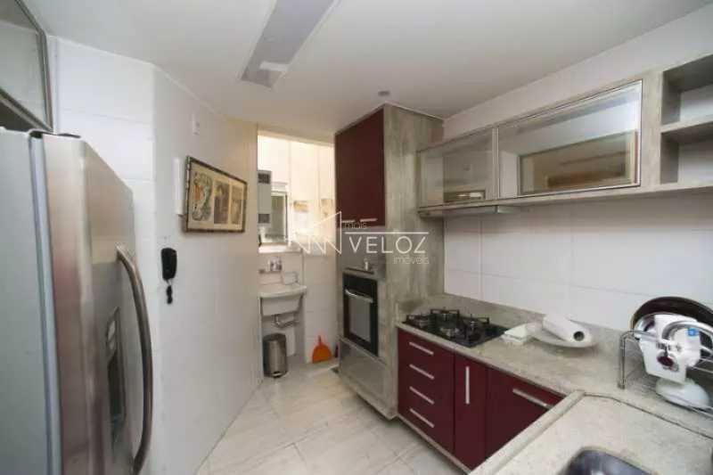 Apartamento à venda com 2 quartos, 65m² - Foto 17