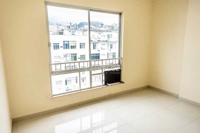 Apartamento à venda com 3 quartos, 100m² - Foto 12
