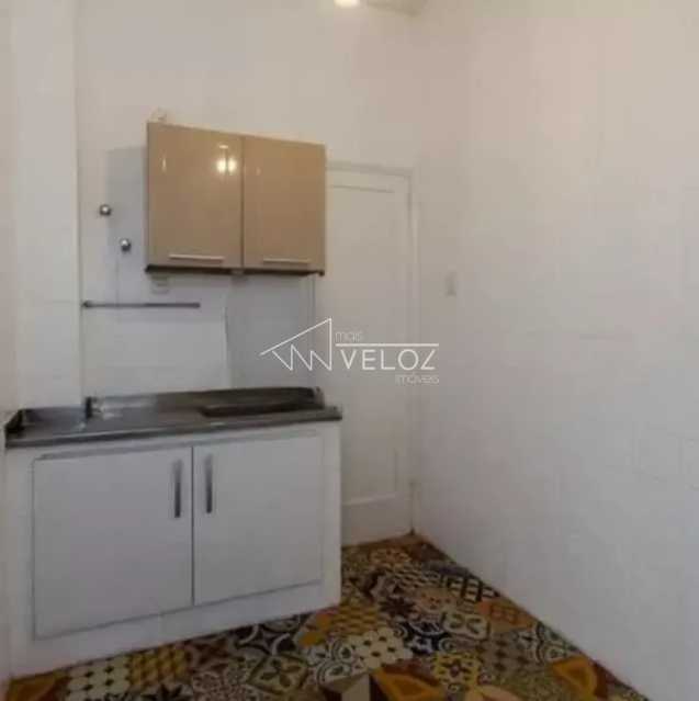 Apartamento à venda com 2 quartos, 66m² - Foto 17