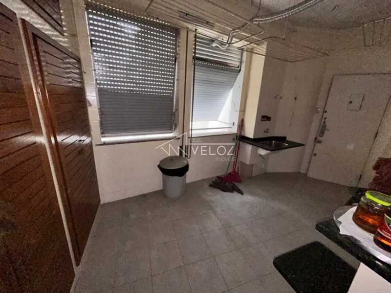 Apartamento à venda com 3 quartos, 130m² - Foto 16