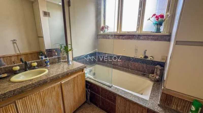 Cobertura à venda com 4 quartos, 236m² - Foto 8