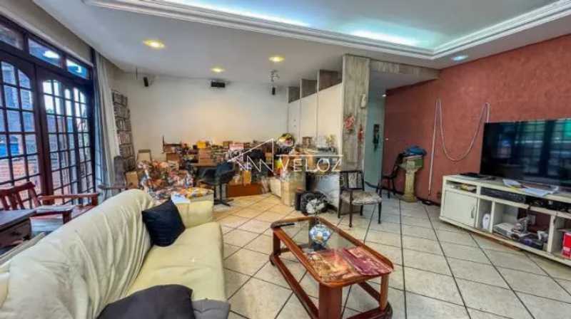 Cobertura à venda com 4 quartos, 236m² - Foto 5