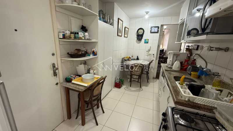 Cobertura à venda com 3 quartos, 242m² - Foto 11