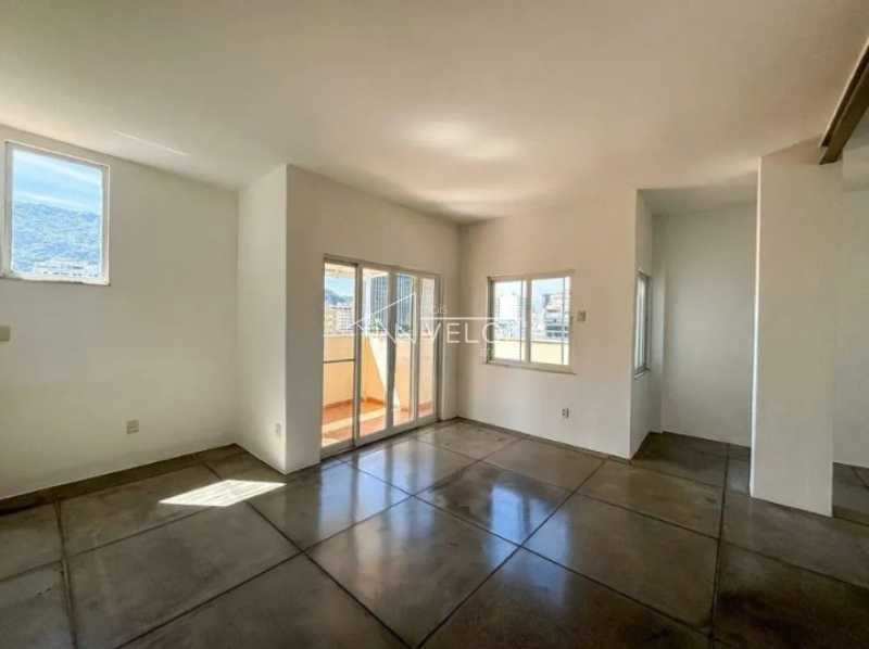 Apartamento à venda com 2 quartos, 135m² - Foto 2
