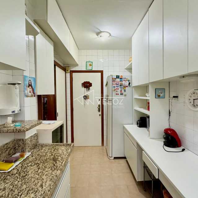 Apartamento à venda com 3 quartos, 86m² - Foto 8