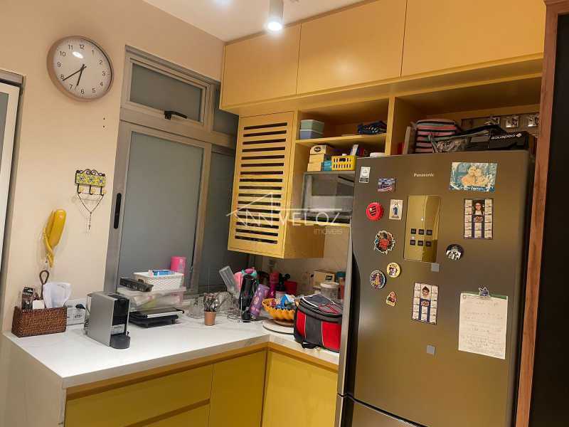 Apartamento à venda com 2 quartos, 74m² - Foto 13