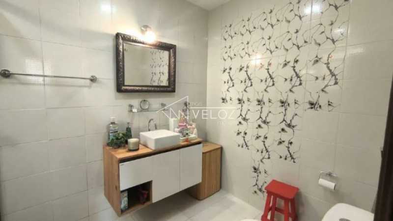 Apartamento à venda com 2 quartos, 78m² - Foto 19