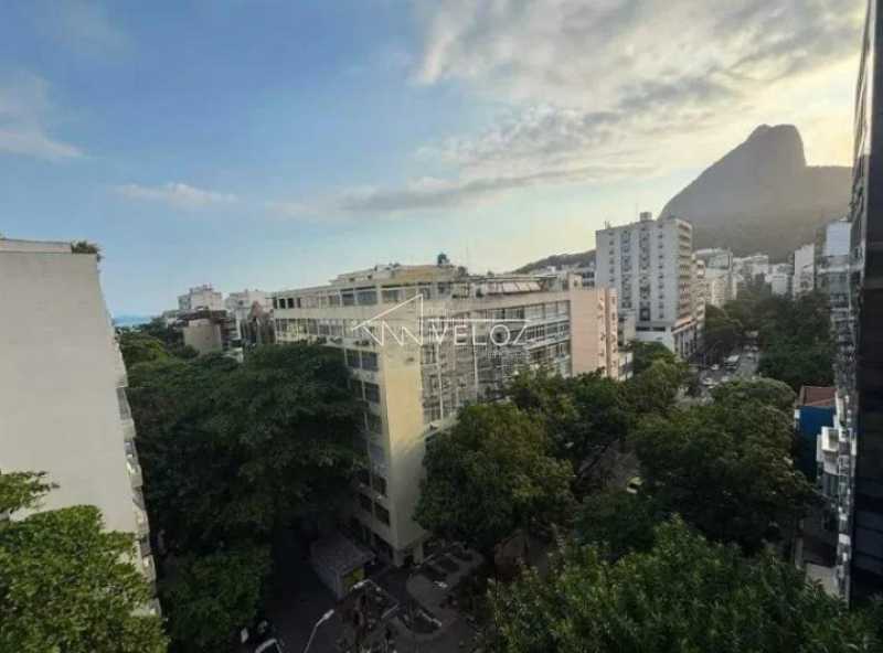 Cobertura à venda com 5 quartos, 236m² - Foto 2