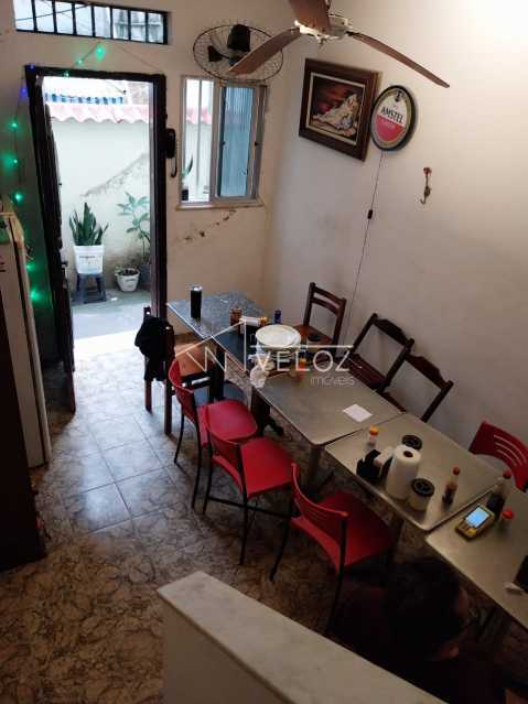 Casa de Vila à venda com 1 quarto, 60m² - Foto 1