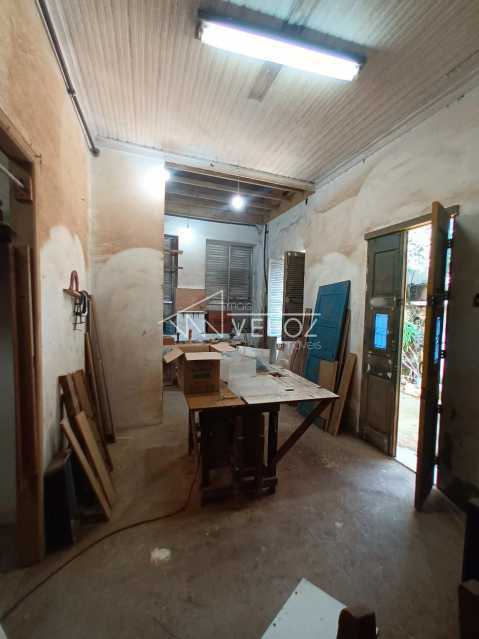 Casa à venda com 2 quartos, 100m² - Foto 6