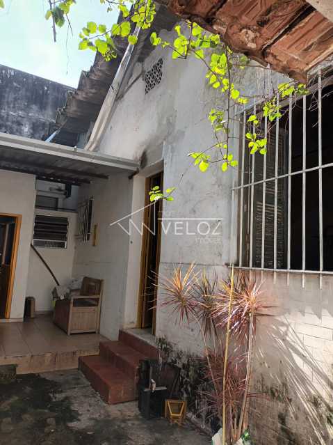 Casa à venda com 2 quartos, 100m² - Foto 22