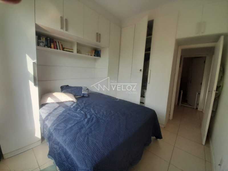 Apartamento à venda com 2 quartos, 70m² - Foto 4