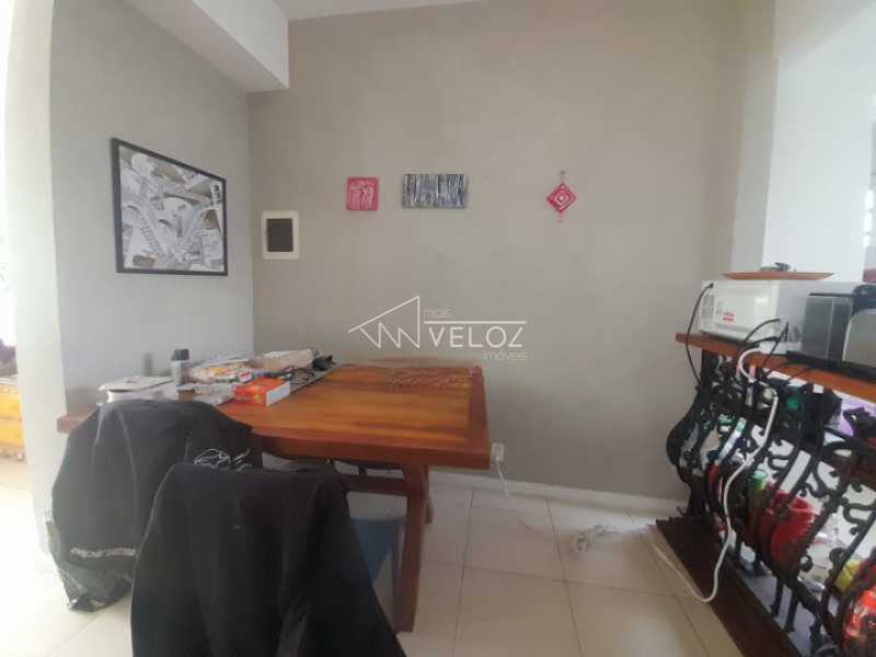 Apartamento à venda com 2 quartos, 70m² - Foto 6
