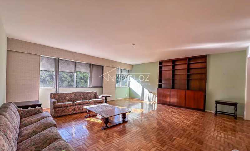 Apartamento, 3 quartos, 200 m² - Foto 1