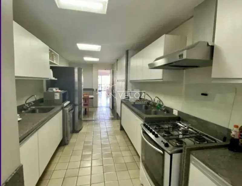 Apartamento à venda com 4 quartos, 233m² - Foto 11