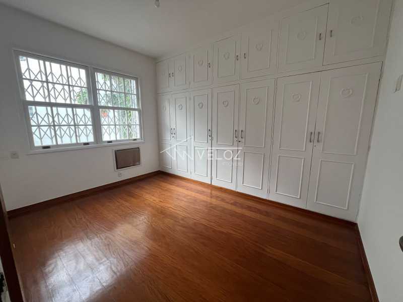 Apartamento à venda com 3 quartos, 99m² - Foto 2
