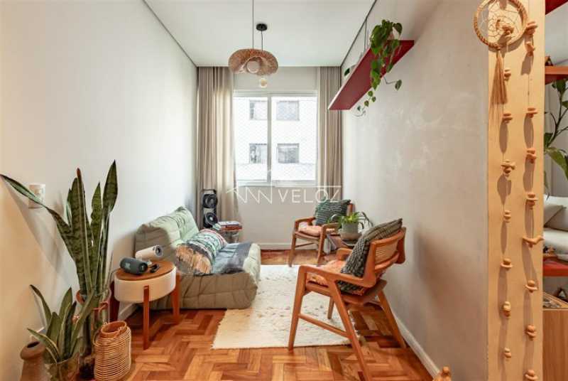 Apartamento à venda com 3 quartos, 79m² - Foto 2