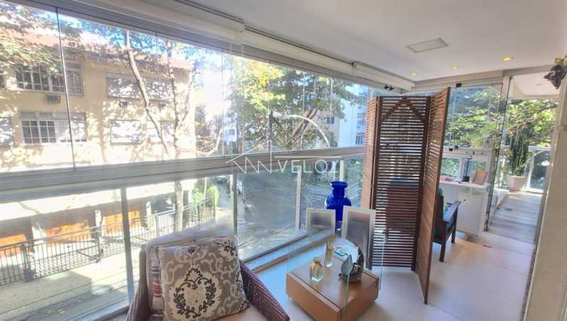 Apartamento à venda com 3 quartos, 131m² - Foto 12
