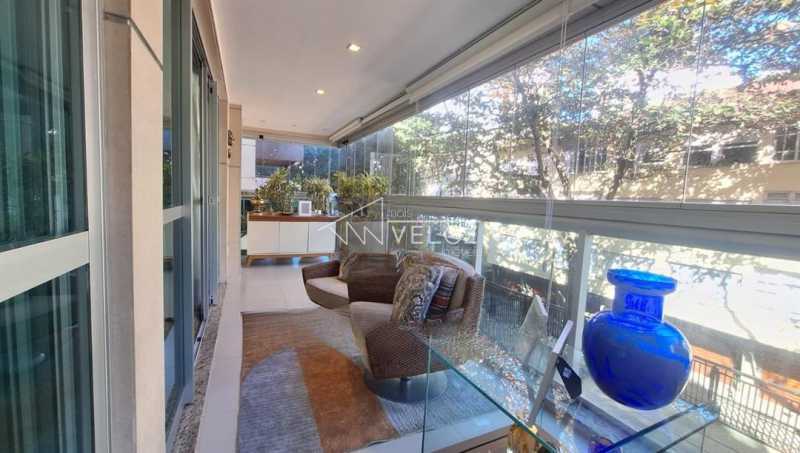Apartamento à venda com 3 quartos, 131m² - Foto 14