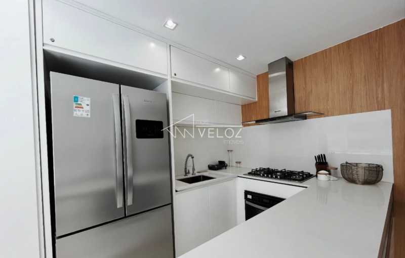 Apartamento à venda com 3 quartos, 97m² - Foto 4