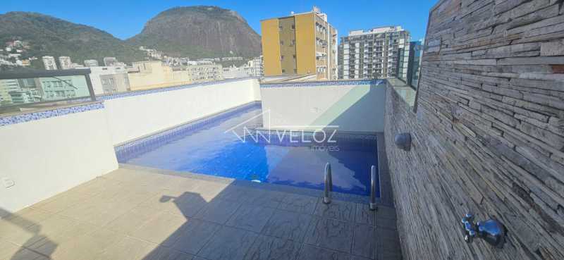 Cobertura à venda com 3 quartos, 238m² - Foto 1