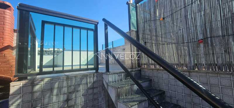 Cobertura à venda com 3 quartos, 238m² - Foto 3
