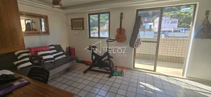 Cobertura à venda com 3 quartos, 238m² - Foto 8