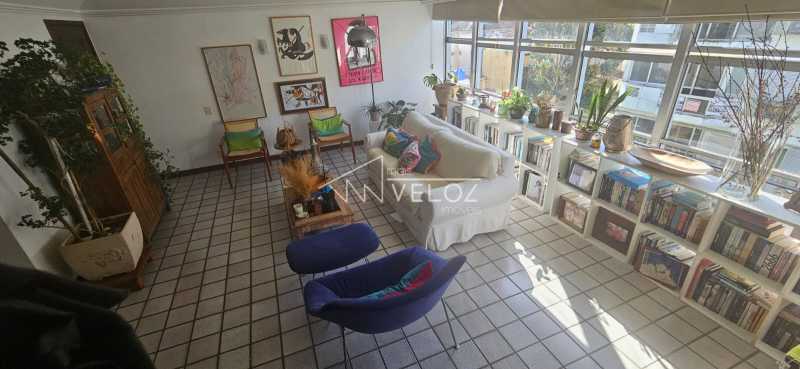 Cobertura à venda com 3 quartos, 238m² - Foto 10