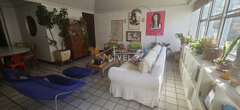 Cobertura à venda com 3 quartos, 238m² - Foto 11