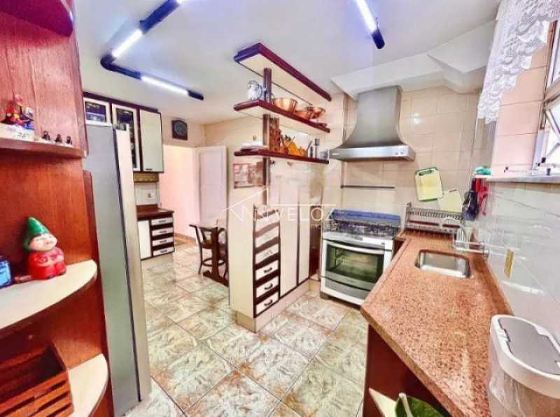 Apartamento, 4 quartos, 250 m² - Foto 29