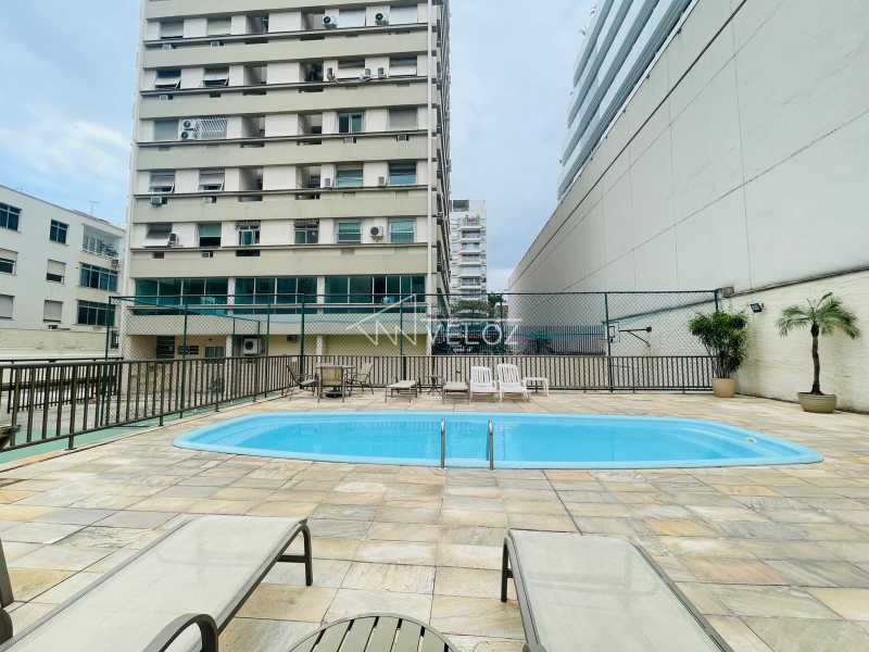 Apartamento à venda com 3 quartos, 118m² - Foto 19
