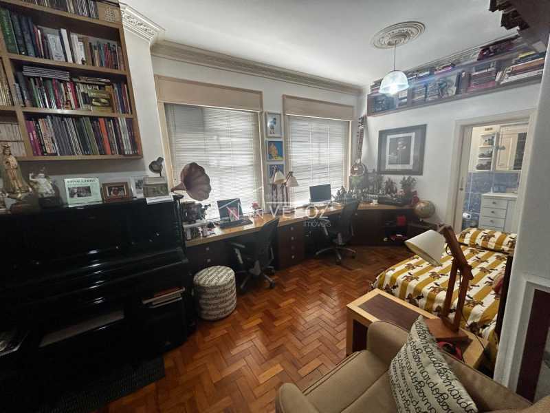 Apartamento, 4 quartos, 241 m² - Foto 1