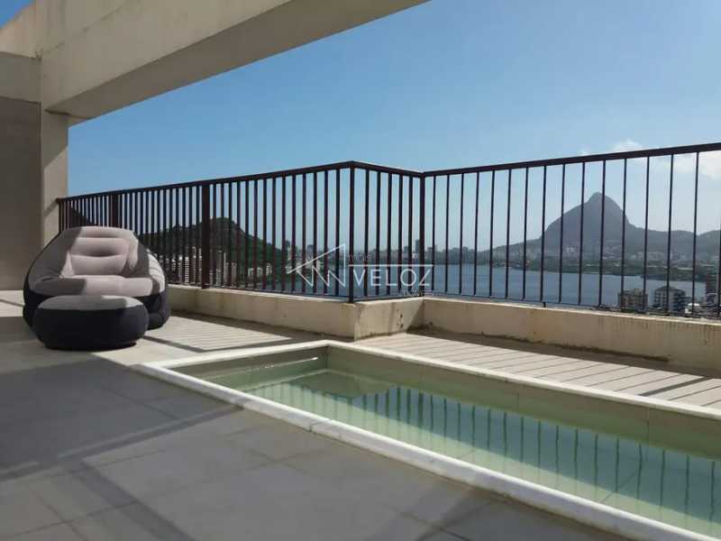 Cobertura, 3 quartos, 240 m² - Foto 4