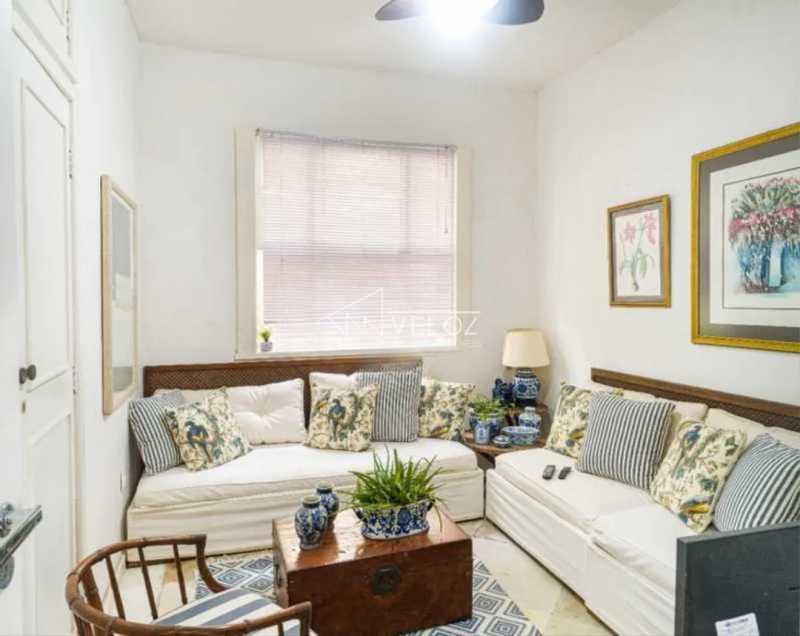Casa à venda com 6 quartos, 480m² - Foto 8