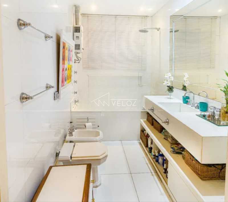 Casa à venda com 6 quartos, 480m² - Foto 9