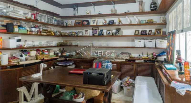 Casa à venda com 6 quartos, 480m² - Foto 24