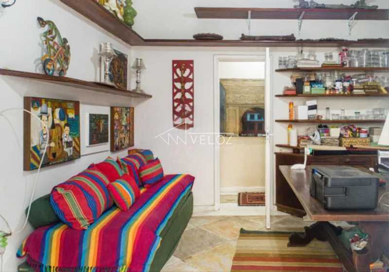 Casa à venda com 6 quartos, 480m² - Foto 27