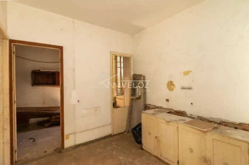 Casa Comercial à venda com 5 quartos, 187m² - Foto 12