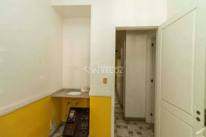 Casa Comercial à venda com 5 quartos, 187m² - Foto 16