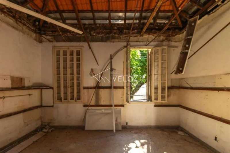 Casa Comercial à venda com 5 quartos, 187m² - Foto 19