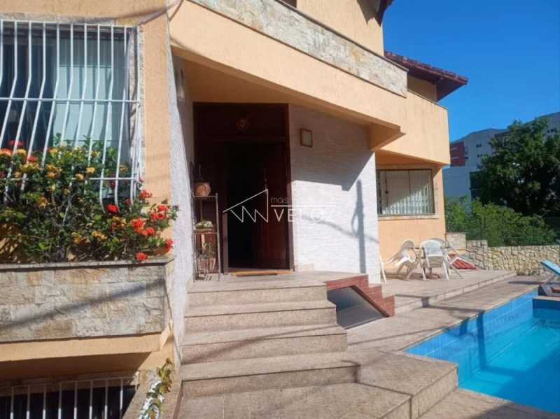 Casa à venda com 4 quartos, 229m² - Foto 3