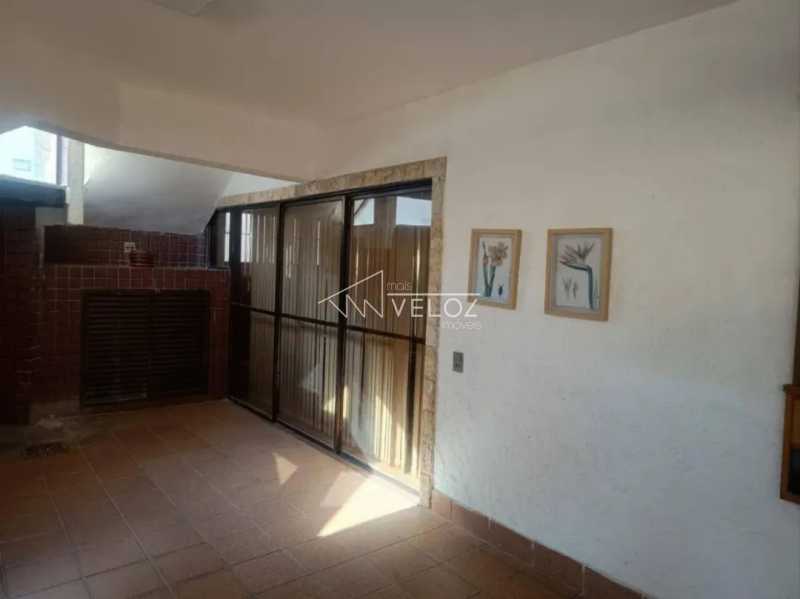 Casa à venda com 4 quartos, 229m² - Foto 15