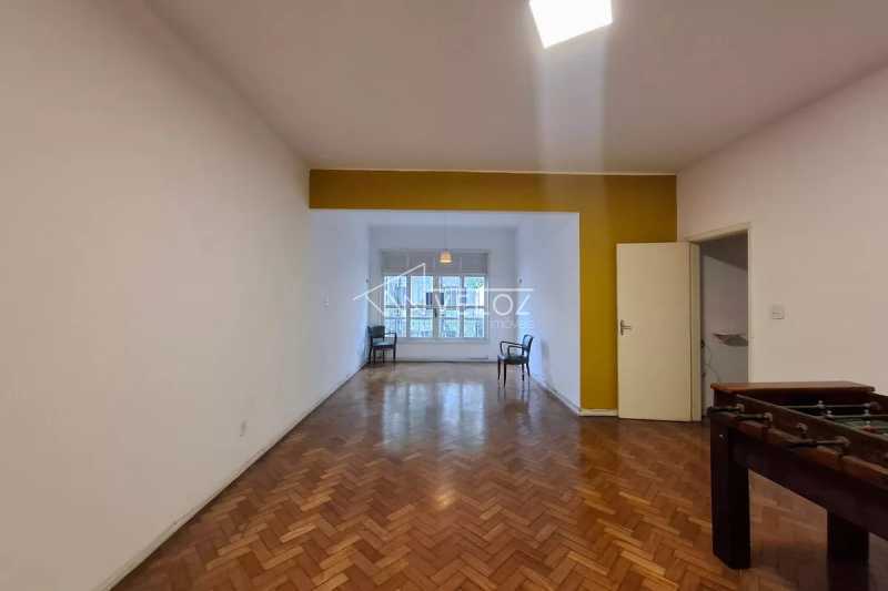 Apartamento, 3 quartos, 135 m² - Foto 2