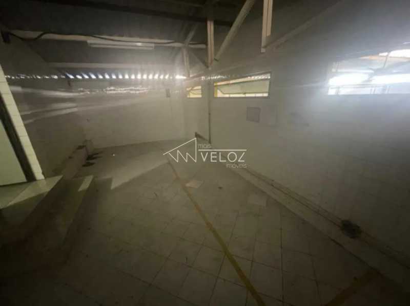 Depósito-Galpão-Armazém à venda, 916m² - Foto 23