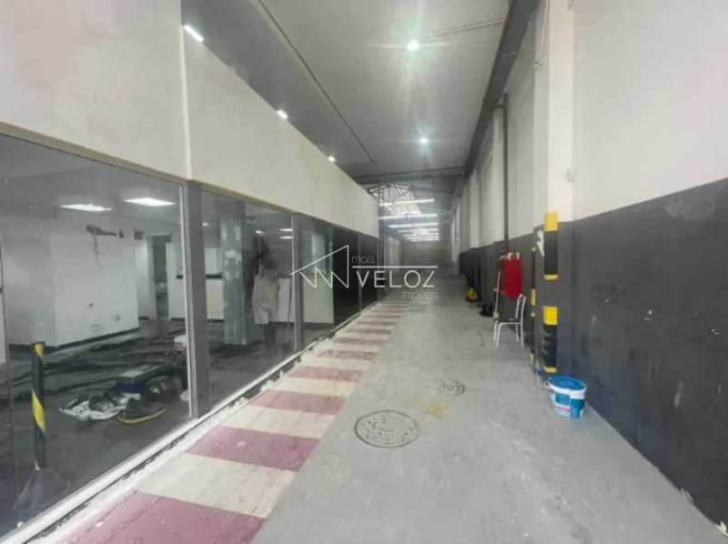 Depósito-Galpão-Armazém à venda, 916m² - Foto 1
