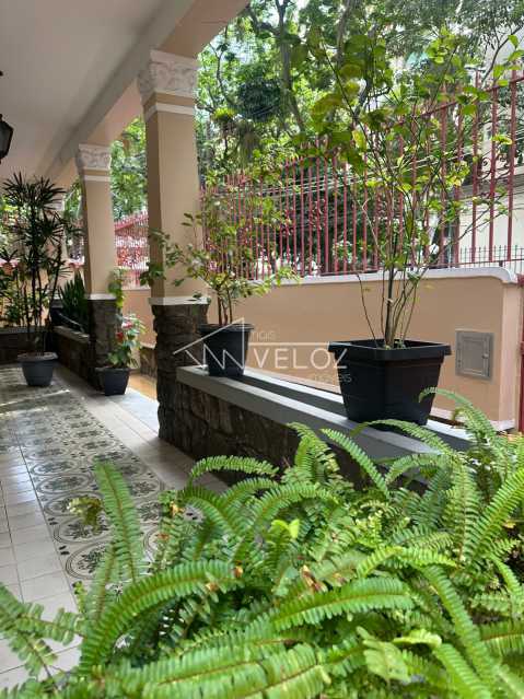 Apartamento, 3 quartos, 216 m² - Foto 2